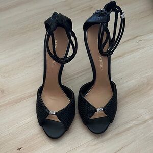 Badgley Mischka Black Leather Strappy Heels